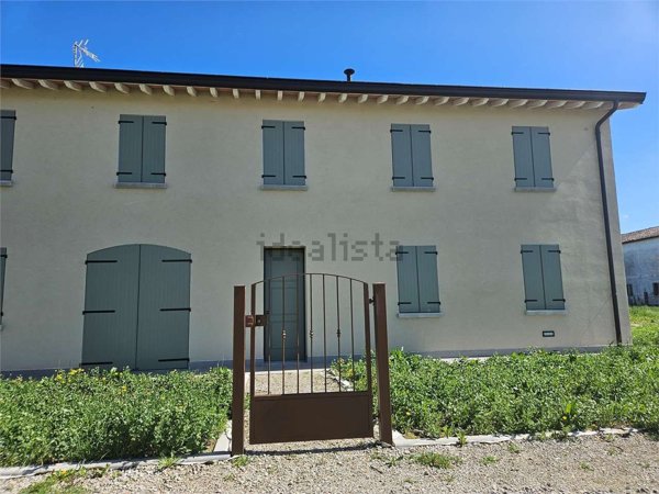 casa indipendente in vendita a Carpi in zona Cortile