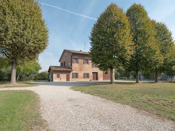 casa indipendente in vendita a Carpi in zona Santa Croce