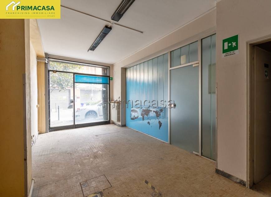 negozio in vendita a Carpi