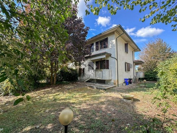 casa indipendente in vendita a Carpi in zona Gargallo