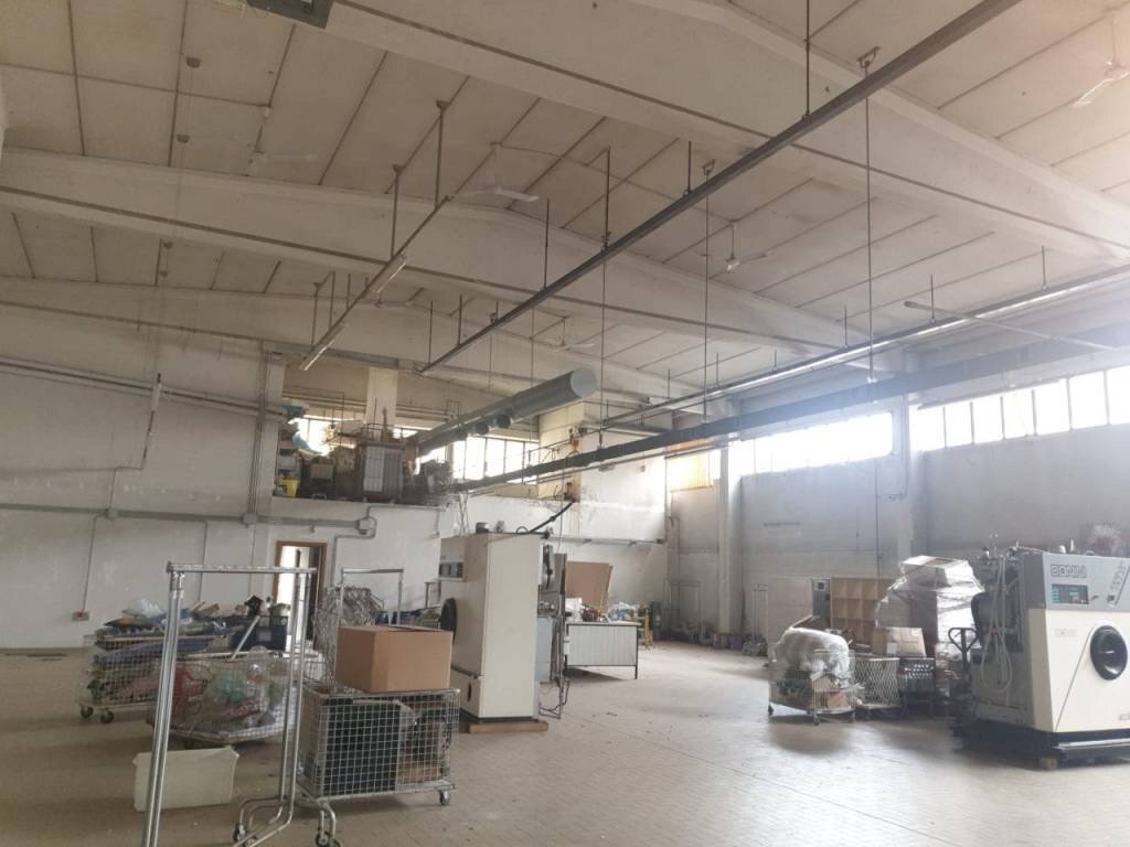 capannone in vendita a Carpi