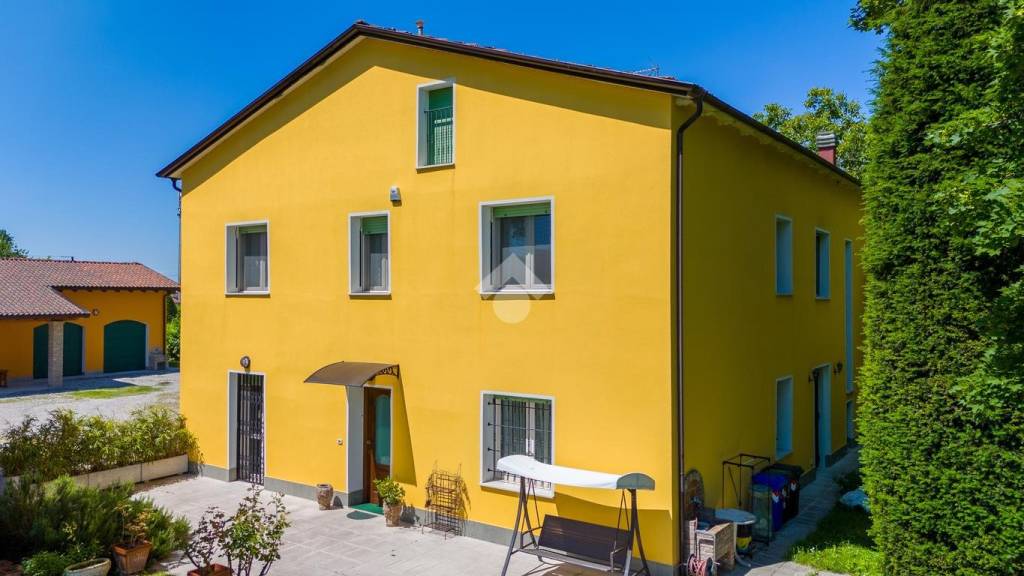 casa indipendente in vendita a Carpi in zona Cortile