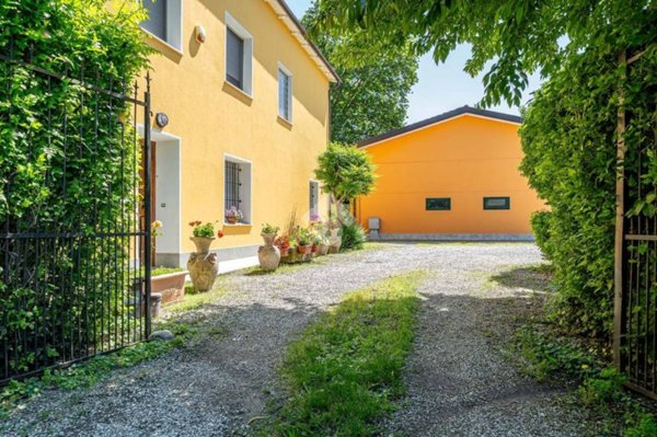 casa indipendente in vendita a Carpi in zona Cortile