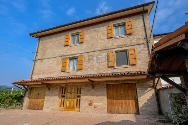 casa indipendente in vendita a Carpi in zona Gargallo