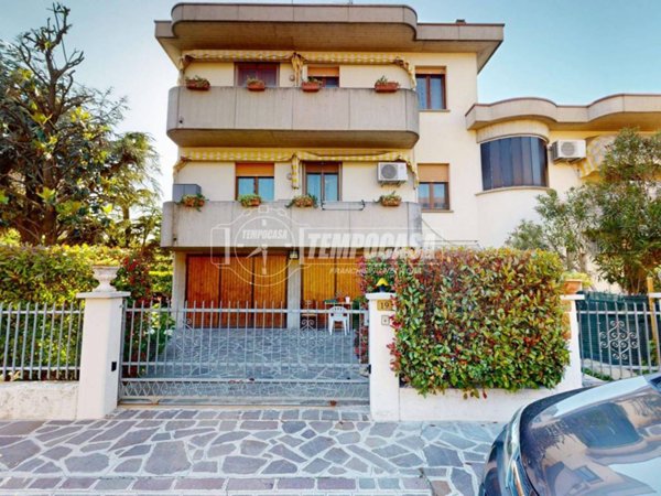 appartamento in vendita a Carpi in zona Cibeno Pile