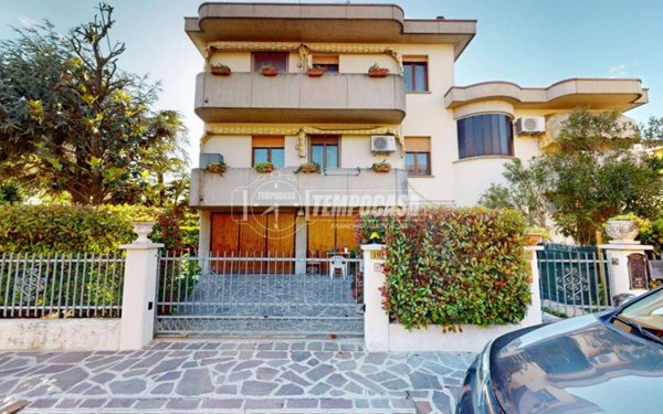 casa indipendente in vendita a Carpi