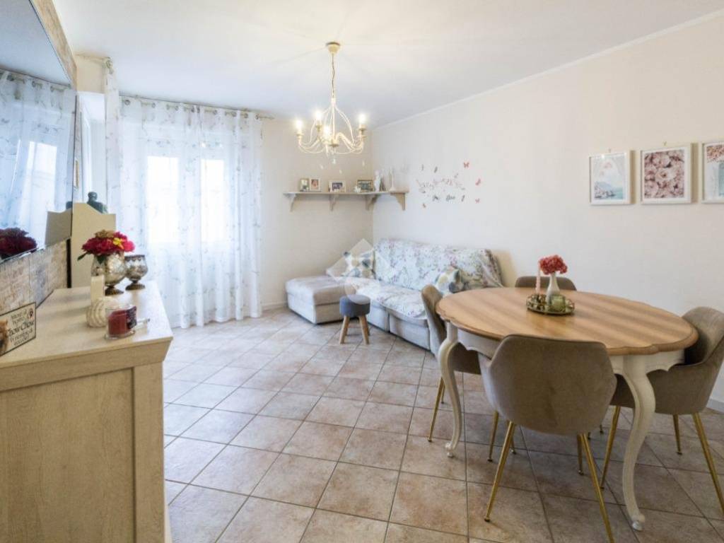 appartamento in vendita a Carpi in zona Quartirolo