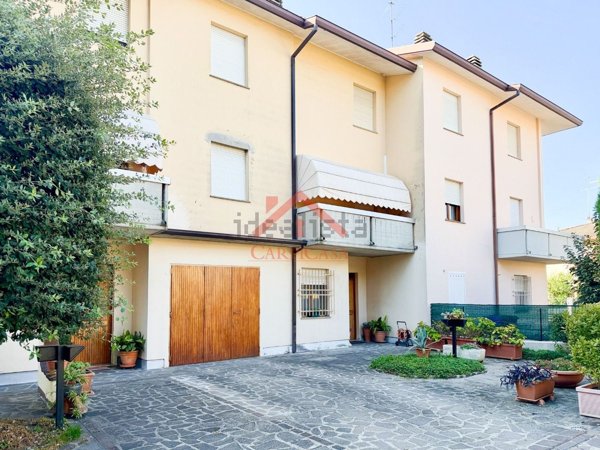 casa indipendente in vendita a Carpi