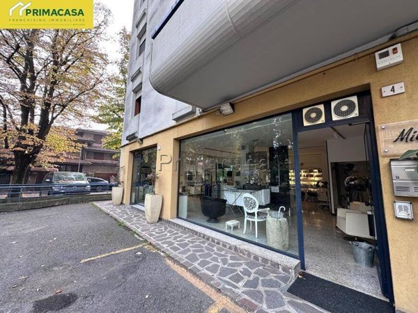 negozio in vendita a Carpi in zona Quartirolo