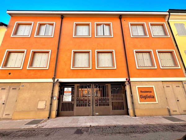 appartamento in vendita a Carpi in zona Centro Storico