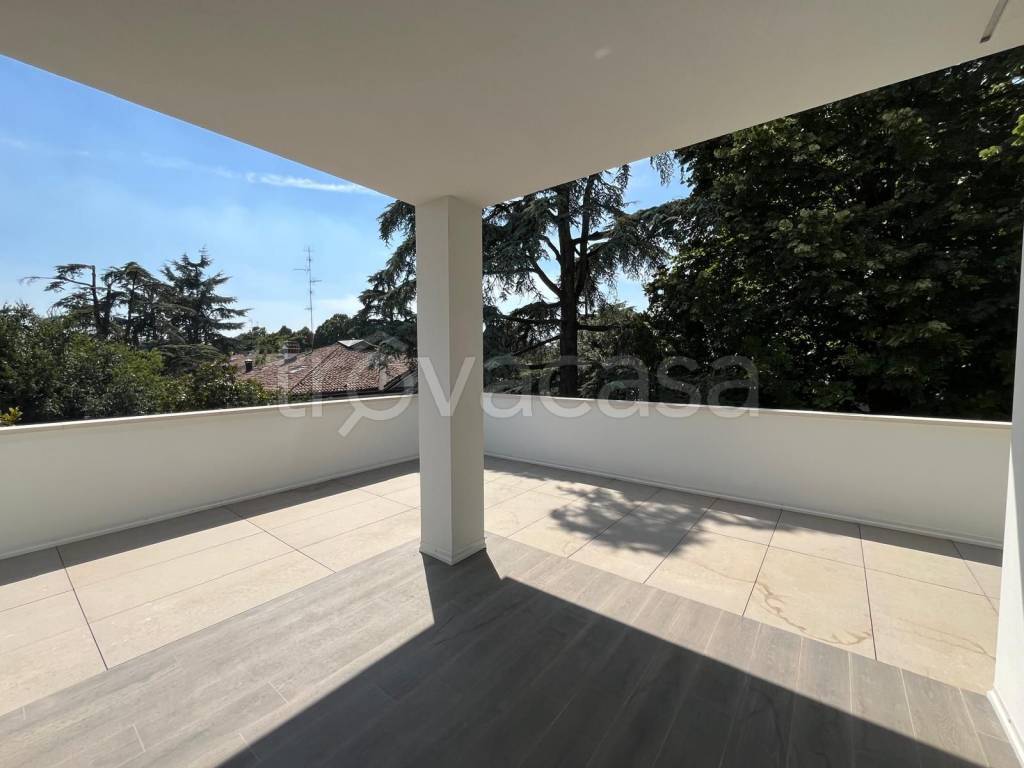 appartamento in vendita a Carpi in zona Cortile