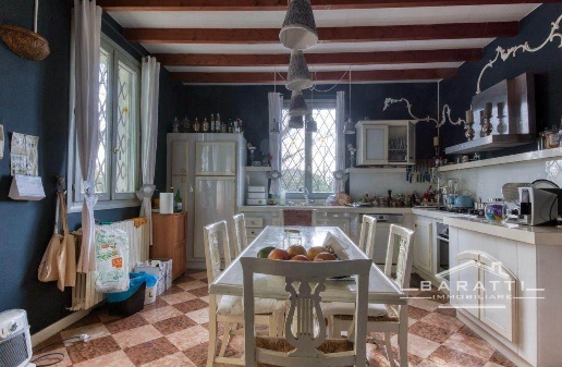 casa indipendente in vendita a Carpi in zona Cibeno Pile