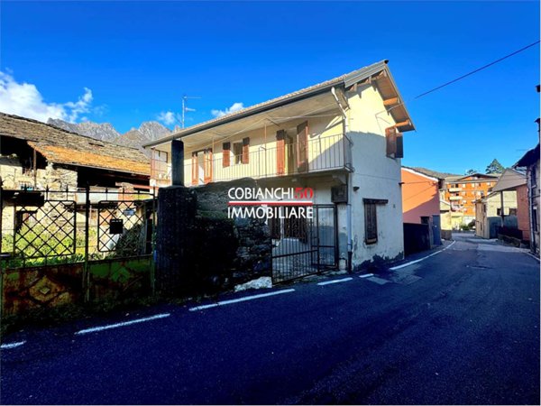 casa indipendente in vendita a Carpi in zona Cortile