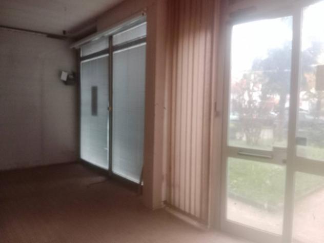 negozio in vendita a Carpi