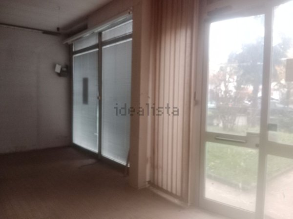 negozio in vendita a Carpi