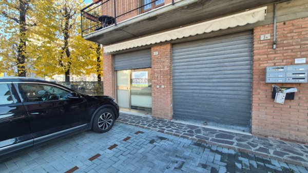 negozio in vendita a Carpi