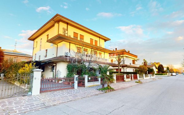 appartamento in vendita a Carpi in zona San Marino