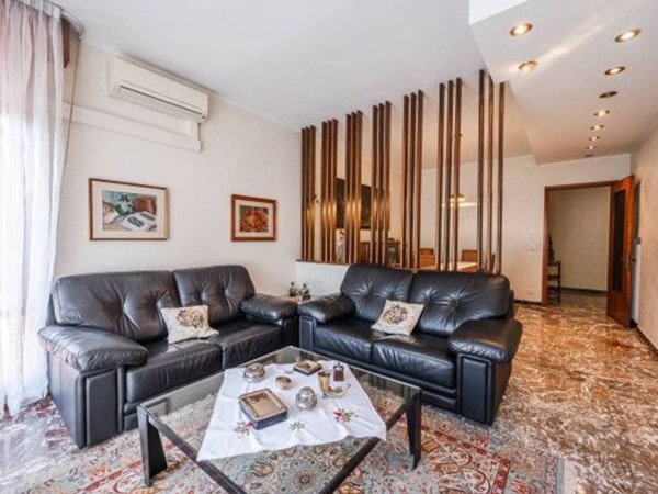 appartamento in vendita a Carpi in zona Centro Storico