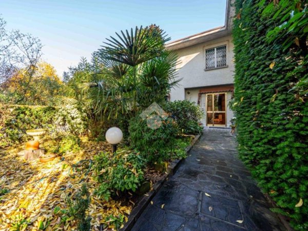 casa indipendente in vendita a Carpi