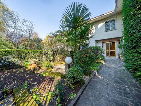 casa indipendente in vendita a Carpi