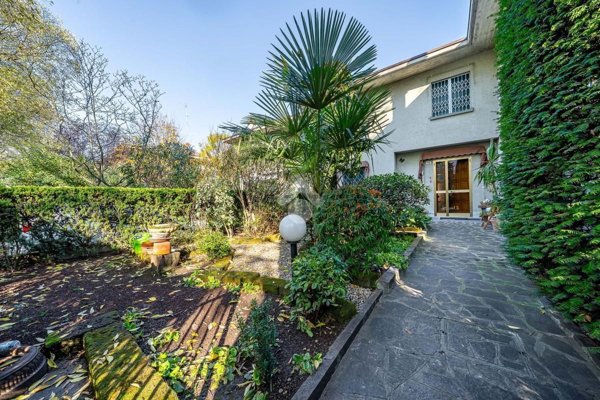 casa indipendente in vendita a Carpi