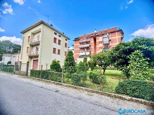 casa indipendente in vendita a Carpi