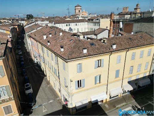 appartamento in vendita a Carpi in zona Centro Storico