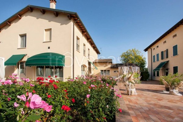 negozio in vendita a Carpi in zona Cortile