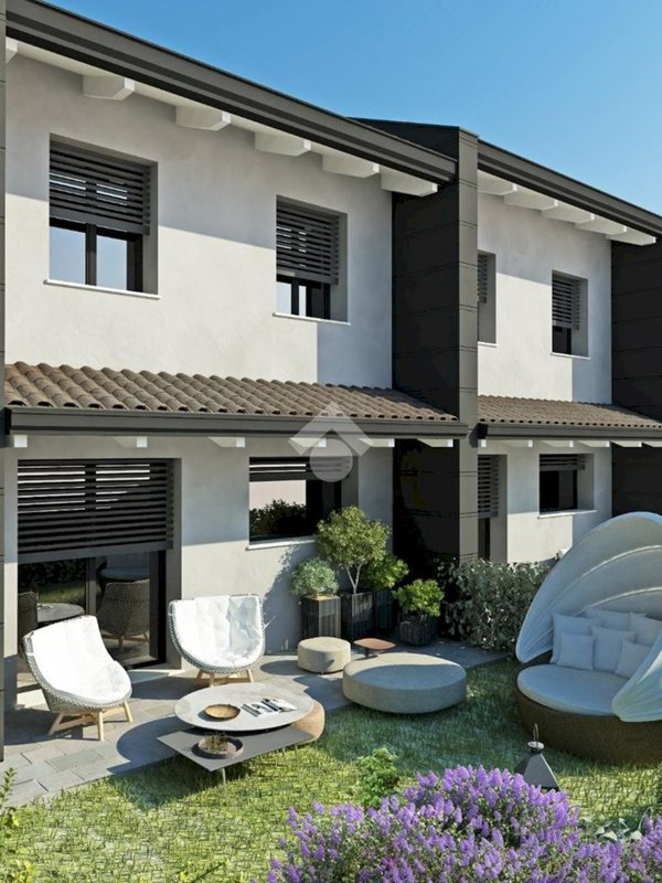 casa indipendente in vendita a Carpi in zona Budrione