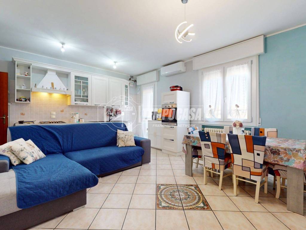 appartamento in vendita a Carpi in zona Quartirolo