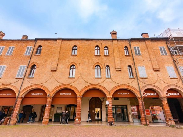 appartamento in vendita a Carpi in zona Centro Storico