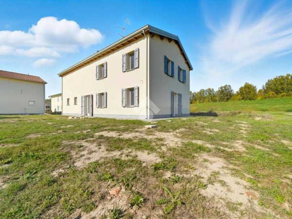 casa indipendente in vendita a Carpi in zona Budrione