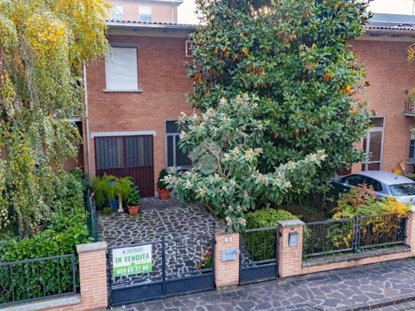 casa indipendente in vendita a Carpi