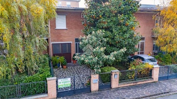 casa indipendente in vendita a Carpi