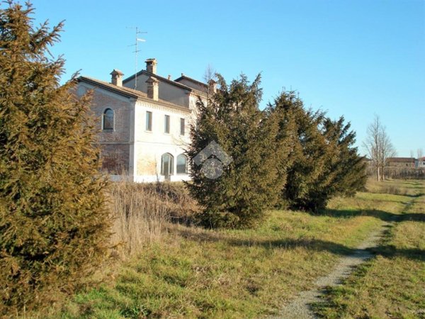 casa indipendente in vendita a Carpi in zona San Marino