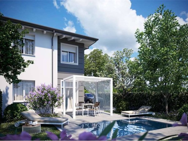 casa indipendente in vendita a Carpi