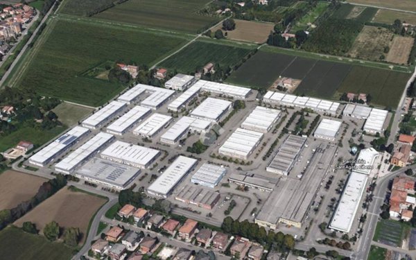 ufficio in vendita a Carpi in zona Centro Storico