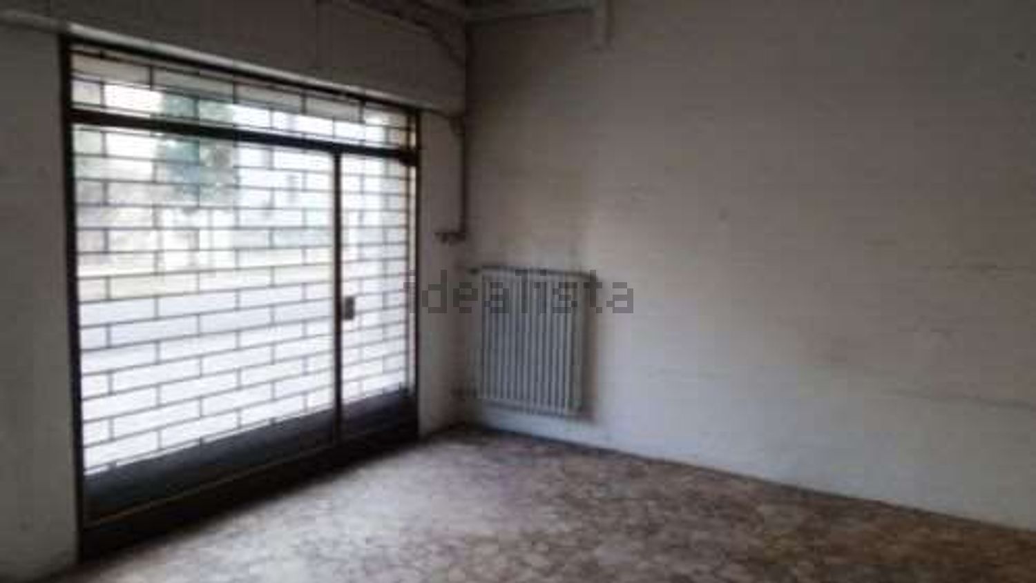 locale commerciale in vendita a Carpi