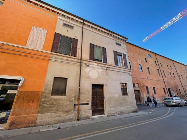 appartamento in vendita a Carpi in zona Centro Storico