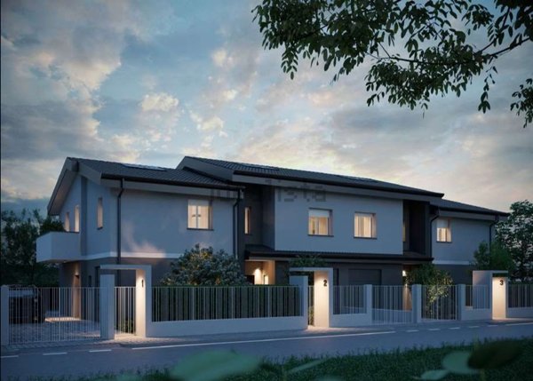 casa indipendente in vendita a Carpi