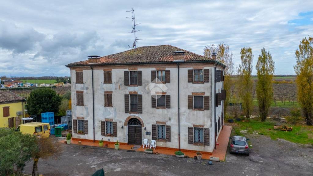casa indipendente in vendita a Carpi in zona Fossoli
