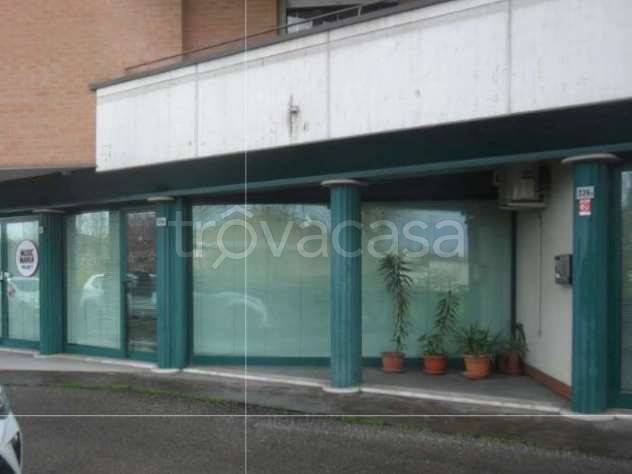 negozio in vendita a Carpi