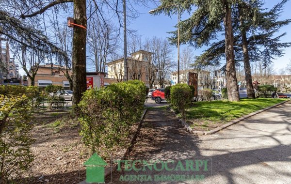 ufficio in vendita a Carpi in zona Cortile