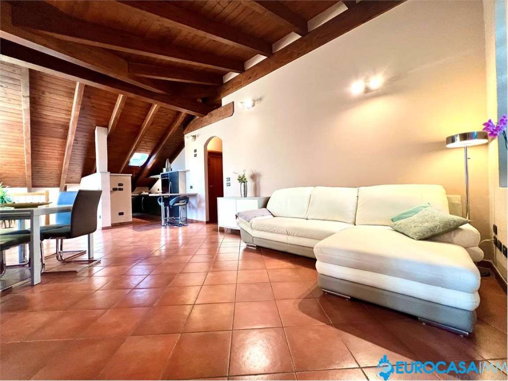 appartamento in vendita a Carpi in zona Centro Storico