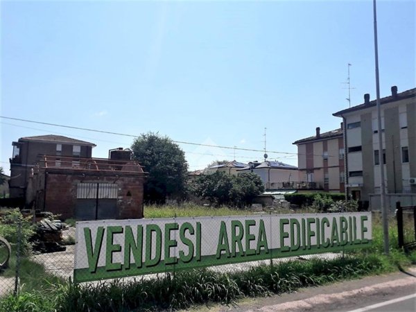 terreno edificabile in vendita a Carpi