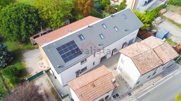 casa indipendente in vendita a Carpi in zona Fossoli