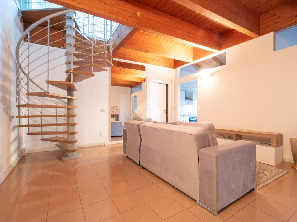 appartamento in vendita a Carpi in zona Centro Storico