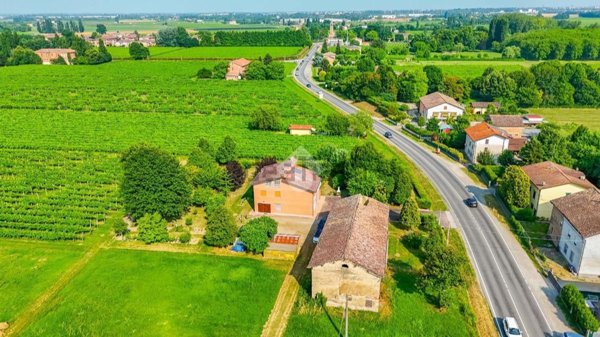 quadrivano in vendita a Carpi