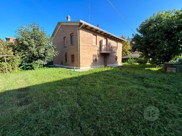 casa indipendente in vendita a Carpi in zona Fossoli