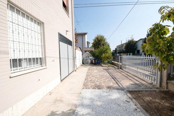 appartamento in vendita a Carpi in zona Budrione